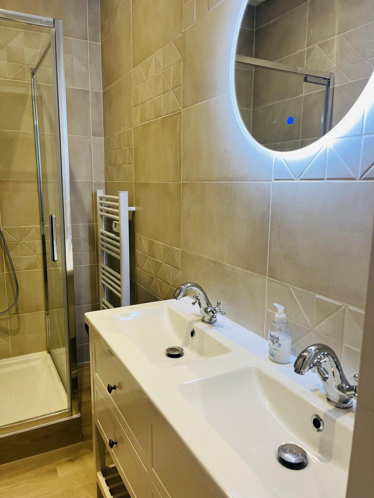 Logements 6 Pers A 15 Minutes D Angers Corné Εξωτερικό φωτογραφία